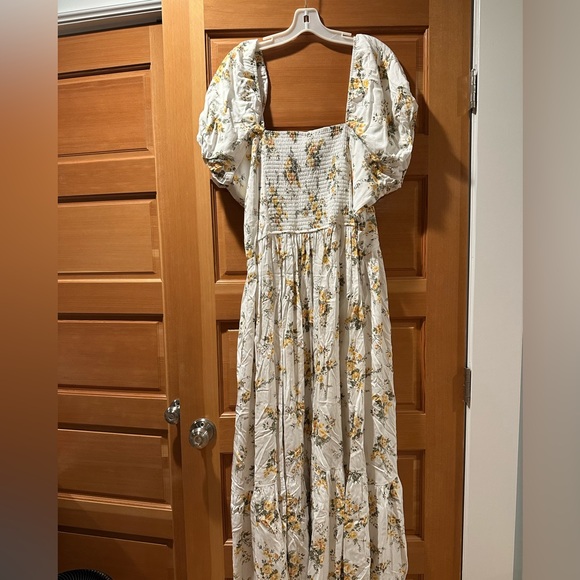 Arula Floral Maxi Dress in White and Yellow - Picture 2 of 4